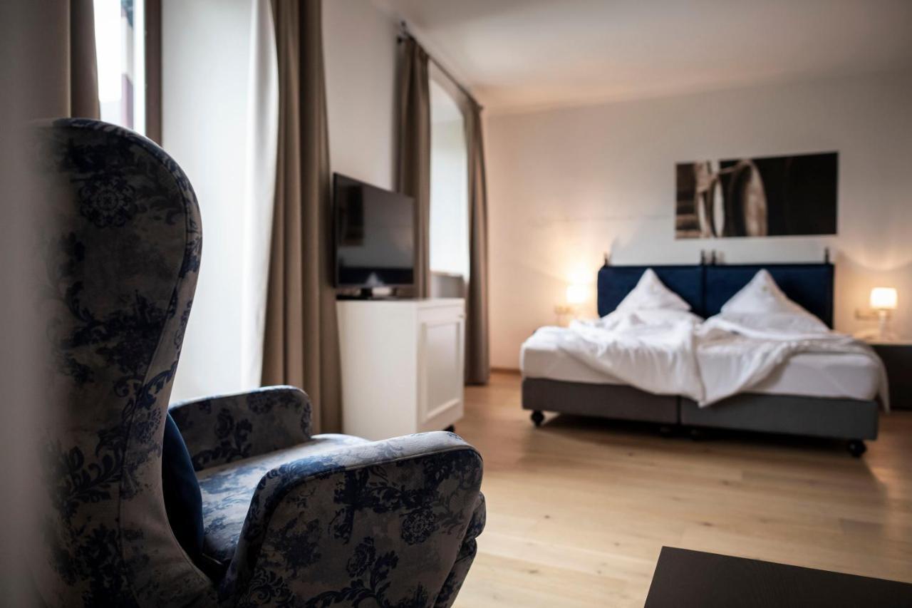 Schloss Plars Wine & Suites Lagundo Esterno foto