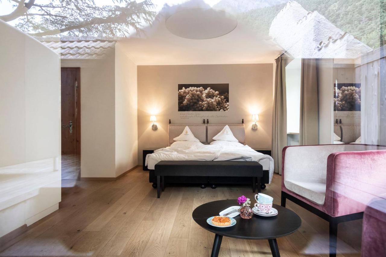 Schloss Plars Wine & Suites Lagundo Esterno foto