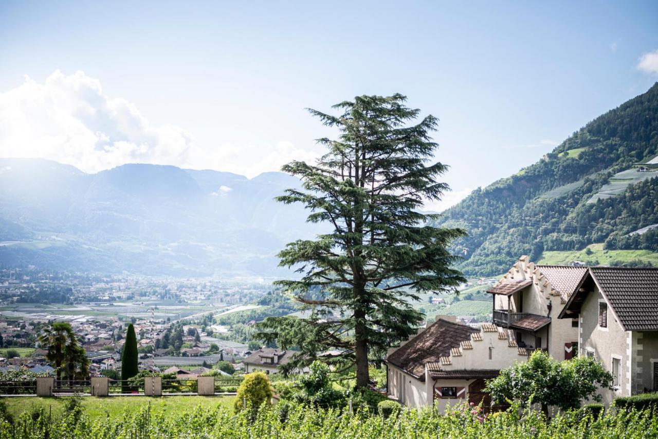 Schloss Plars Wine & Suites Lagundo Esterno foto