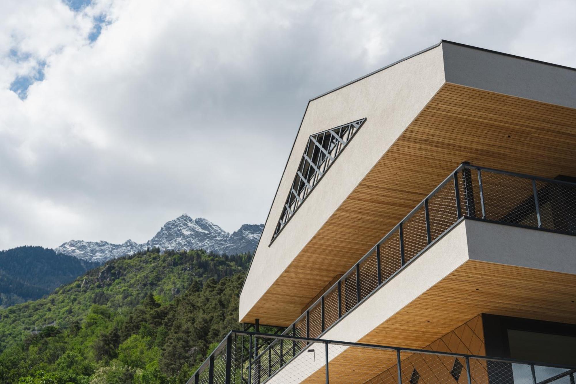 Schloss Plars Wine & Suites Lagundo Esterno foto