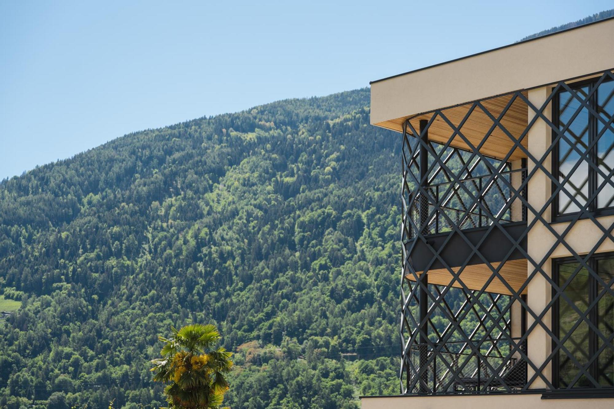 Schloss Plars Wine & Suites Lagundo Esterno foto