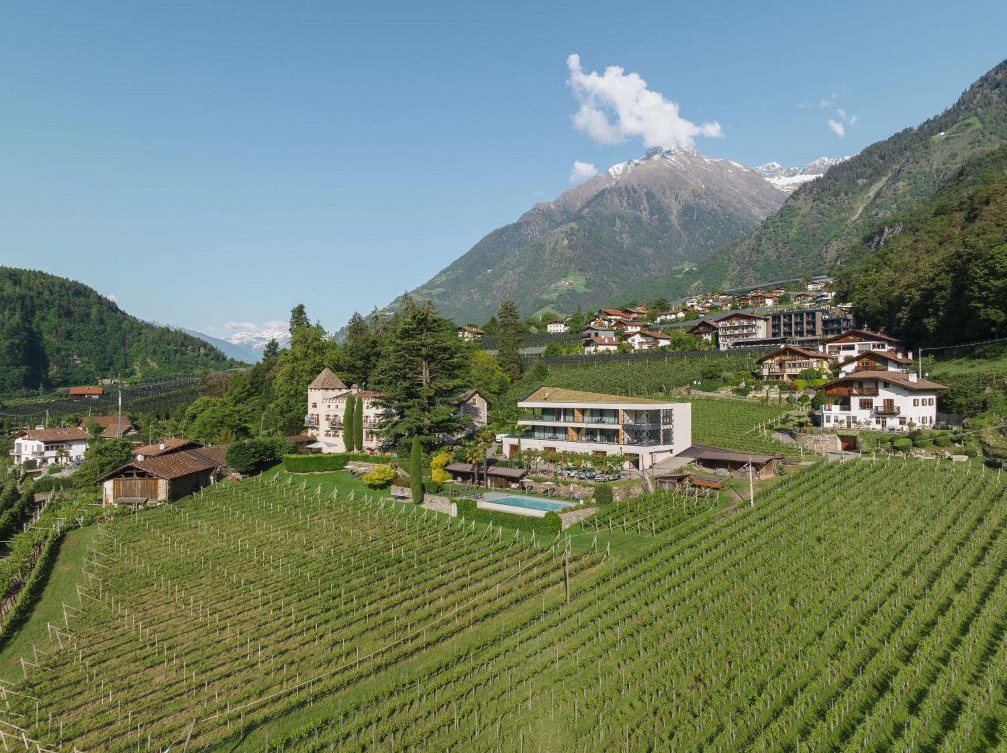 Schloss Plars Wine & Suites Lagundo Esterno foto