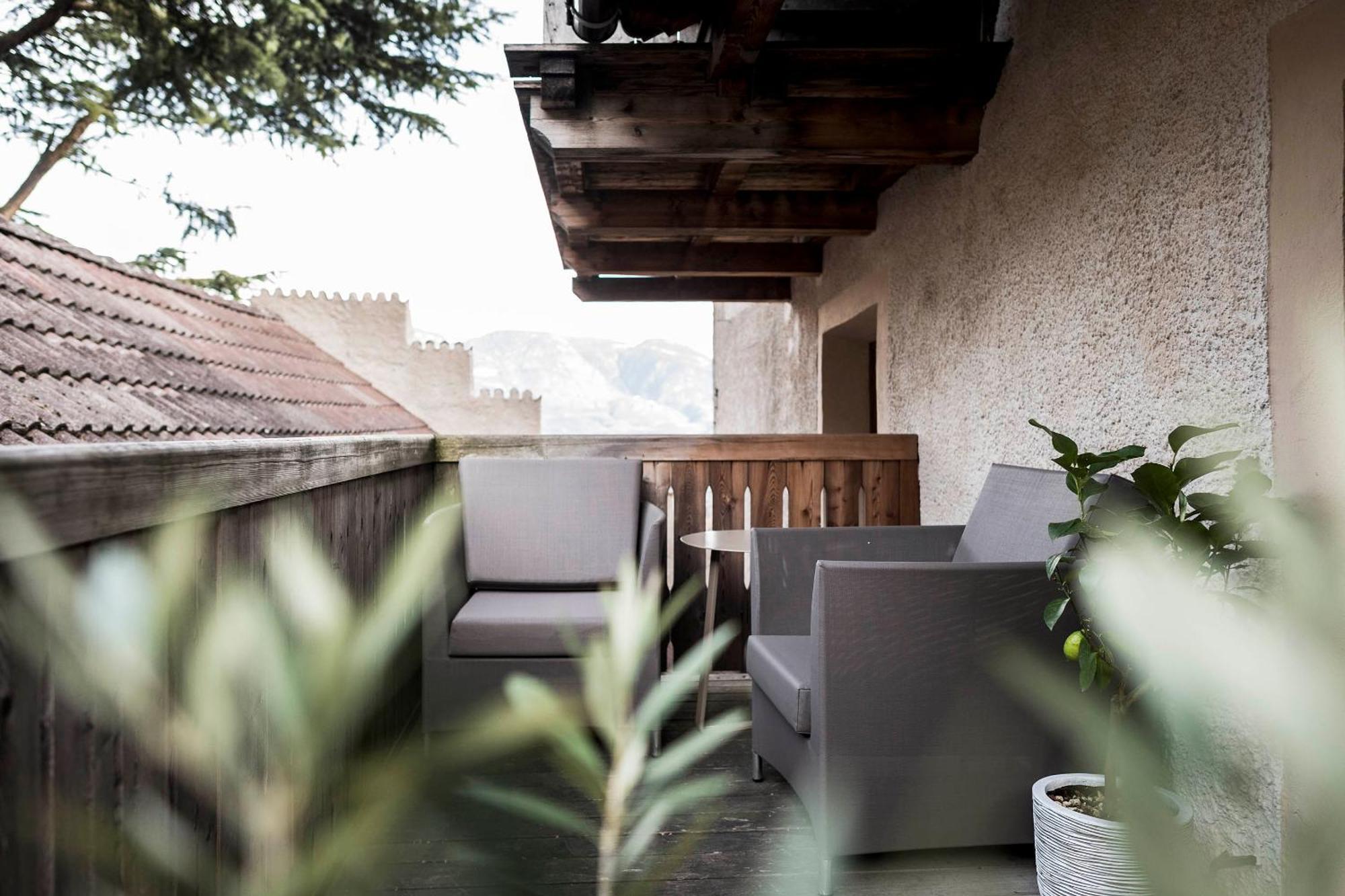 Schloss Plars Wine & Suites Lagundo Esterno foto