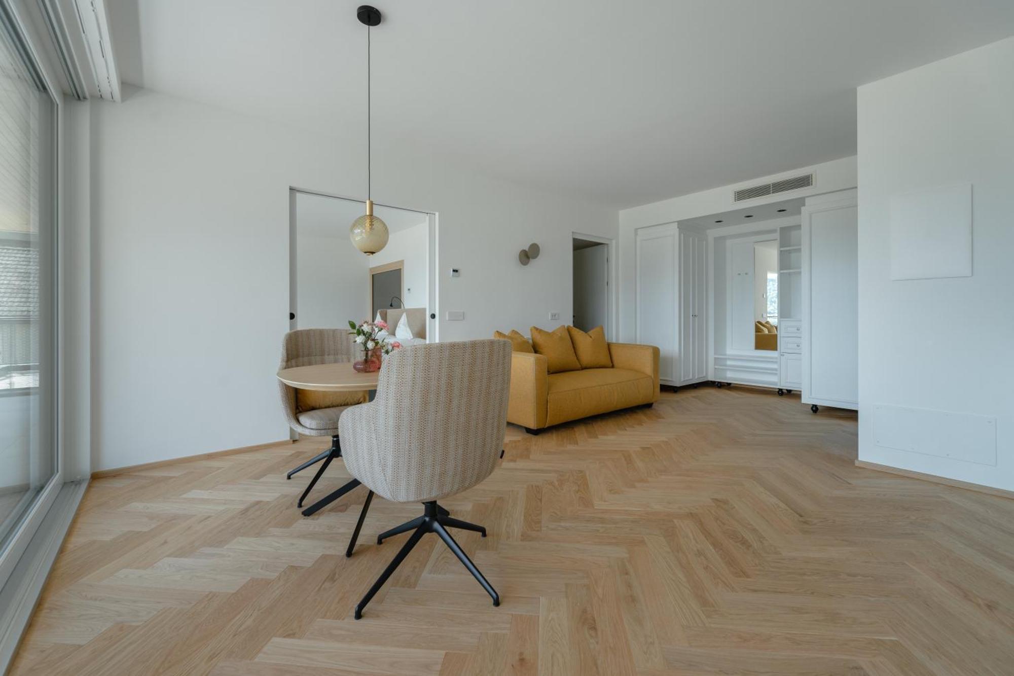 Schloss Plars Wine & Suites Lagundo Esterno foto