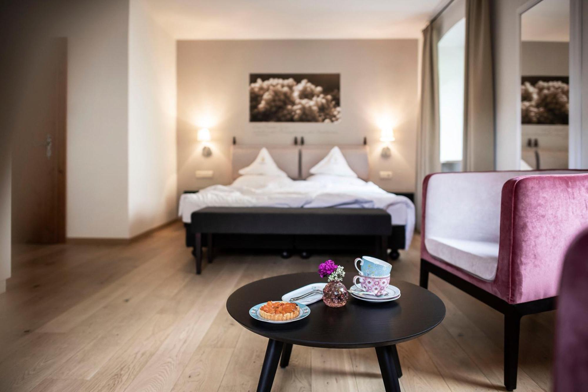 Schloss Plars Wine & Suites Lagundo Esterno foto
