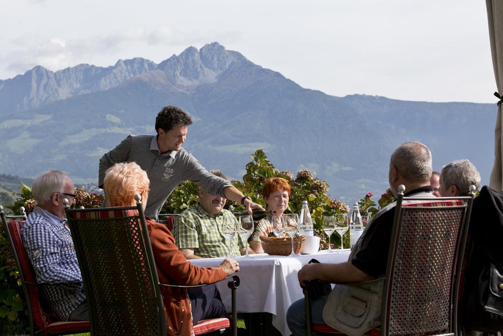Schloss Plars Wine & Suites Lagundo Esterno foto